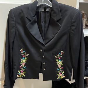 Beautiful Escada jacket with embroidered flowers, size 38